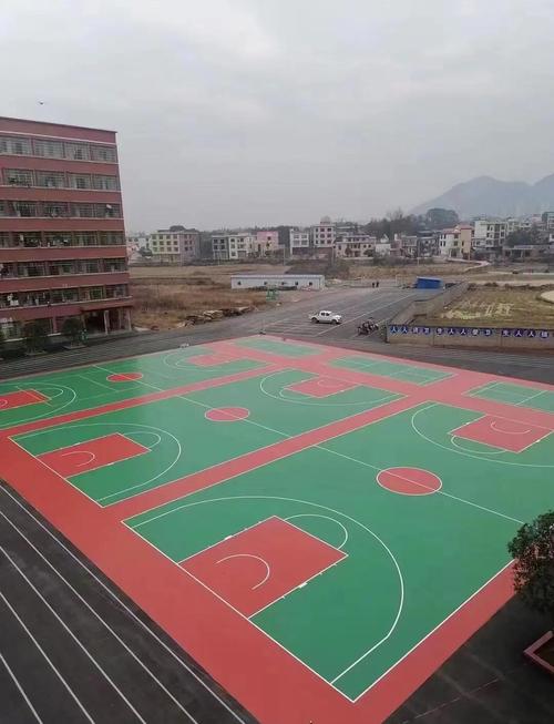 篮球场塑胶地面多少钱一平方 篮球场塑胶地面多少钱一平方