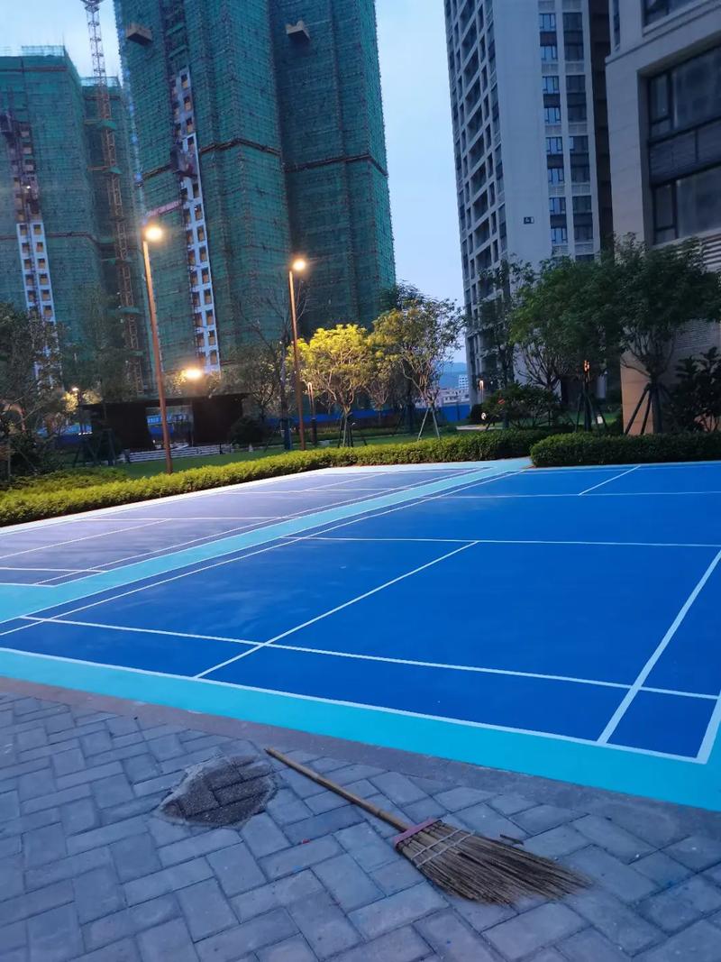 大家会推荐弹性丙烯酸网球场做网球场吗,至少添冠体育会 大家会推荐弹性丙烯酸网球场做网球场吗,至少添冠体育会