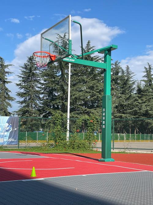 室外篮球场灯光安装标准 室外篮球场灯光安装标准